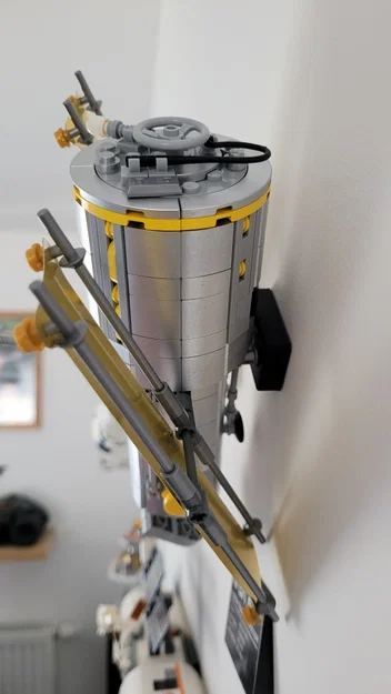 Giá treo tường Tàu con thoi LEGO Discovery (10283) - Image 11