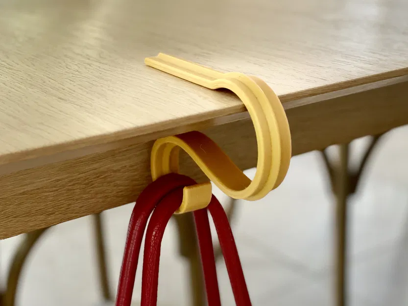 Móc Treo Túi Hình Cong CURVE - Image 1