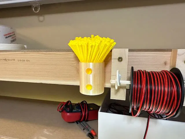 Hộp Đựng Dây Rút Zipetie - Image 1