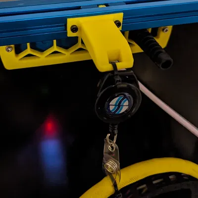 Giá Đỡ Rút Dây Huy Hiệu Kéo Dài