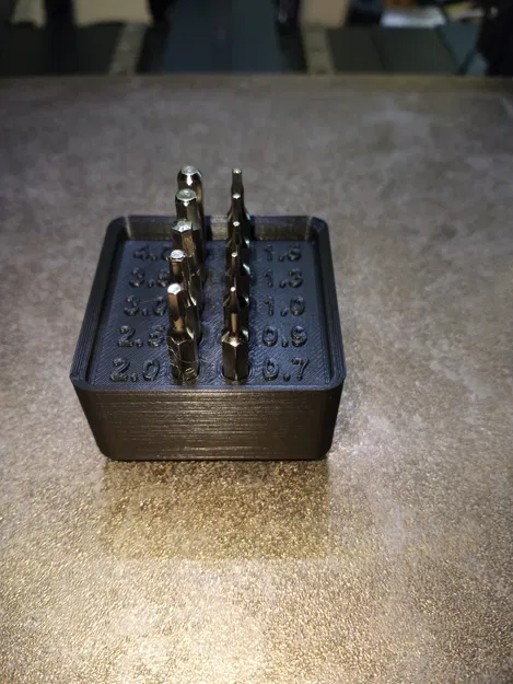 Khay lục giác cho mũi khoan 4mm - Image 1