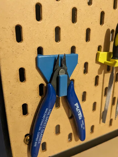 Khuôn Giữ Kềm Cho Skadis - Image 1