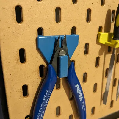 Khuôn Giữ Kềm Cho Skadis