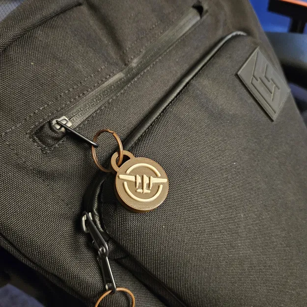 Móc khóa Floatplane (Linus Tech Tips) - Image 1