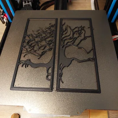 Chân Dung Cặp Đôi Trên Cây