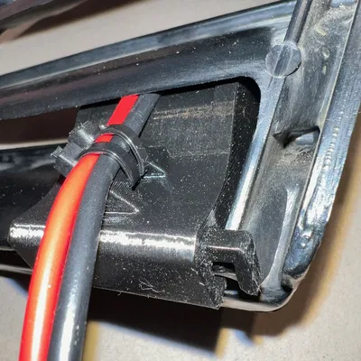 Giá đỡ phích cắm XT60 cho lưới thông gió nạp khí VW T3