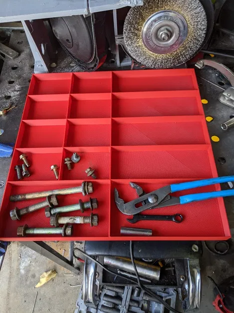 Hộp Đựng Ốc Vít 380mm - Image 1