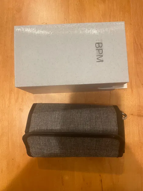 Kệ/Hộp Đựng Máy Đo Huyết Áp Garmin Index - Image 1