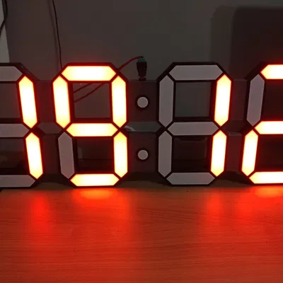 Đồng hồ LED 7 đoạn gắn tường cỡ lớn
