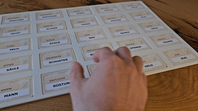 Codenames - Khay đựng bài - Thumbnail 2