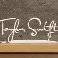 Chữ Ký Taylor Swift - Trang Trí Nhà Cửa - Thumbnail 1