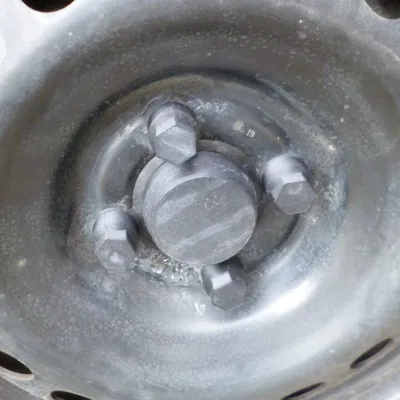 Nắp chụp mâm và Ốc bánh xe cho Dacia Dokker