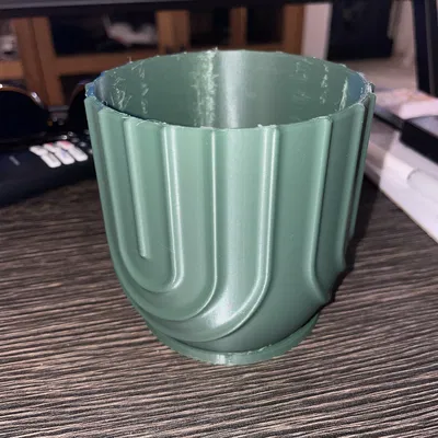 Chậu cây có lỗ và đế lót