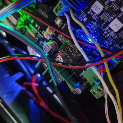 Giá đỡ nâng bộ phát hiện đứt liệu cho QIDI X-MAX 3