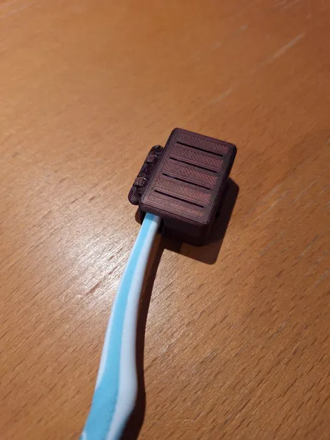 Hộp đựng bàn chải du lịch in liền - Image 2