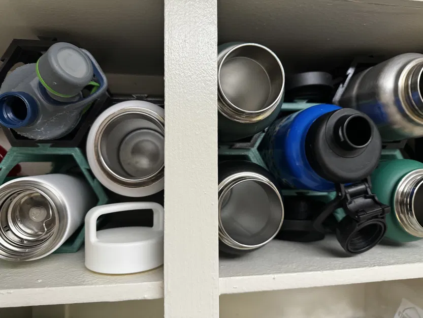 Giá Đỡ Chai Nước Moduler - Image 1