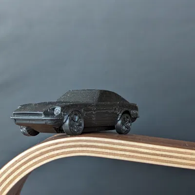 Mô hình Datsun 240z in liền mạch kèm bánh xe quay