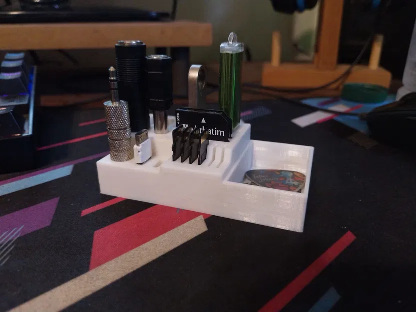 Hộp Đựng Hỗ Trợ Thẻ SD/USB/Jack/USB C - Image 2