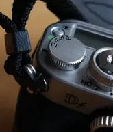 Khóa Dây Máy Ảnh Hình Chữ Nhật - Image 1