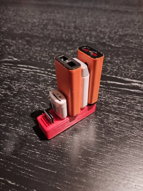 Kệ đựng USB và thẻ nhớ microSD - Image 1