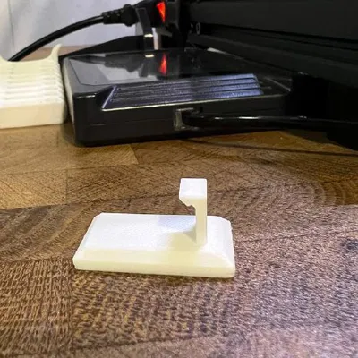 Móc treo đồng hồ IKEA Tromma thân thiện với keo Command