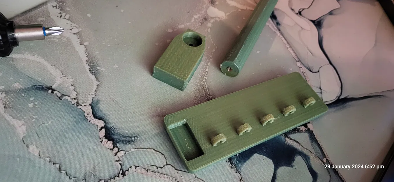 Giá đỡ cuộn dây Gridfinity nhiều bộ phận - Image 2