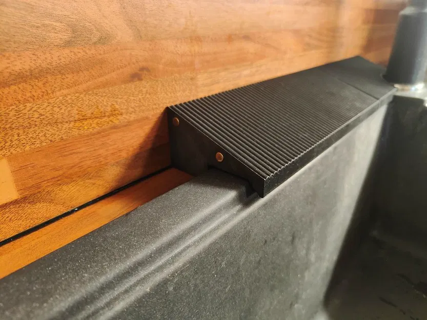 Chắn Nước Vòi Sen + Khay Xà Bông - Image 2