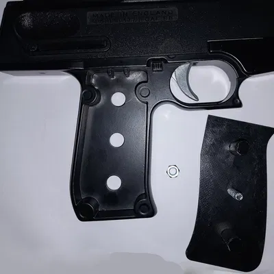 Tay Cầm Webley Stinger