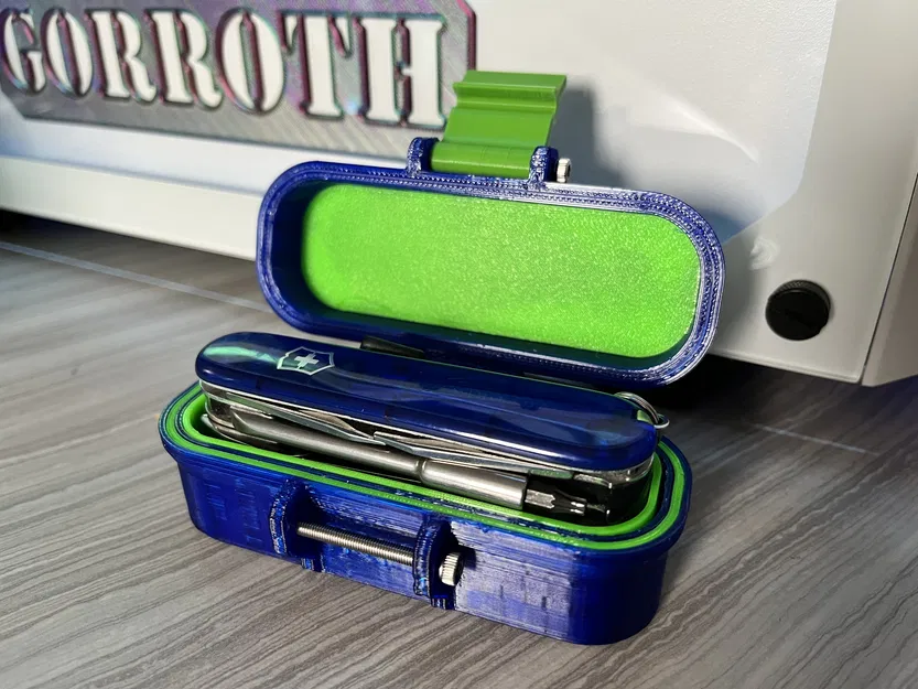 Hộp cứng cho Victorinox Cybertool L hoặc SwissChamp - Image 1