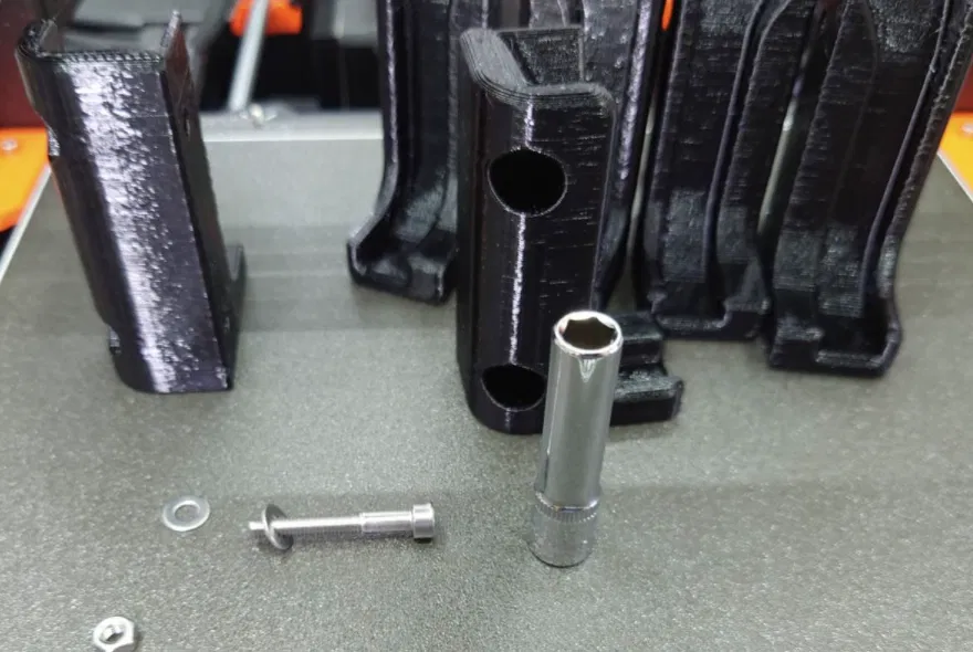 Giá Treo Tường Bàn Phím K400+ - Image 1