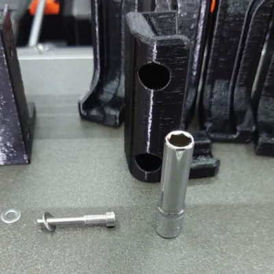 Giá Treo Tường Bàn Phím K400+