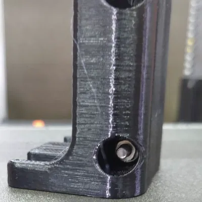 Giá Treo Tường Bàn Phím K400+