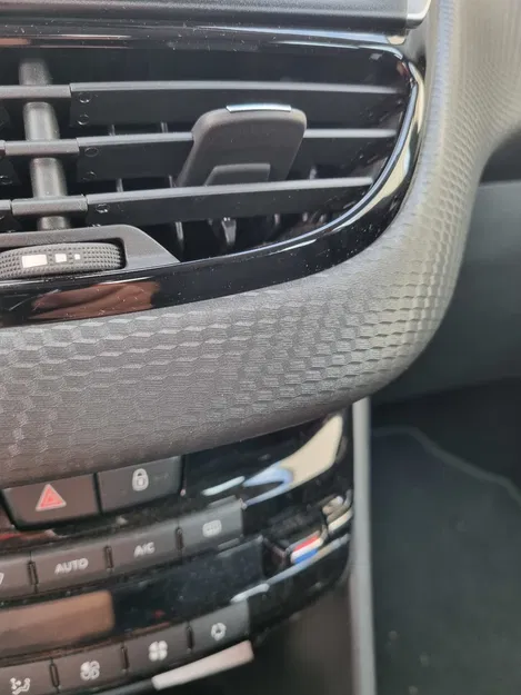 Kẹp Điện Thoại Cho Xe Peugeot 208 - Image 4