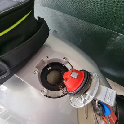 Adapter Givi Tanklock cho Aprilia Tuono