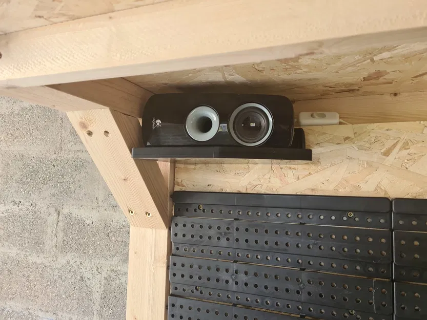 Kệ Gắn Tường Loa Logitech Z323 - Image 1