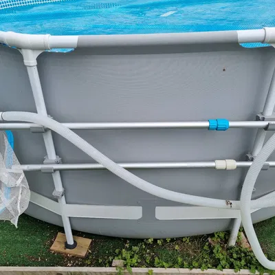 Móc gắn lưới vợt hoặc máy hút bụi hồ bơi