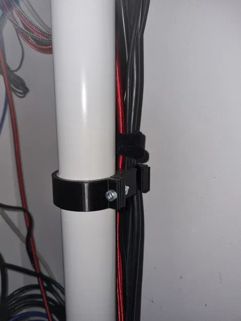 Chỗ luồn dây cho chân bàn IKEA Adils - Image 3