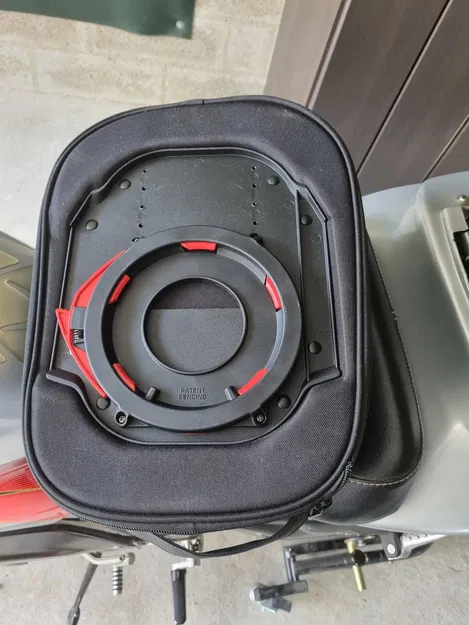 Adapter Givi tanklock cho Aprilia Tuono - Image 4