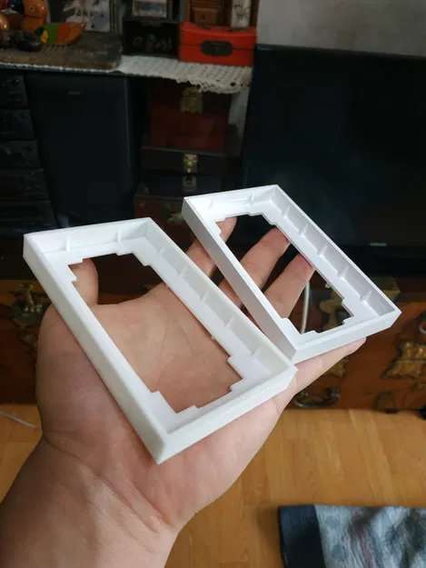 Bộ Nối Dài Ổ Cắm Điện Cho DAISO Winners 2구 콘센트 보조대 - Image 2