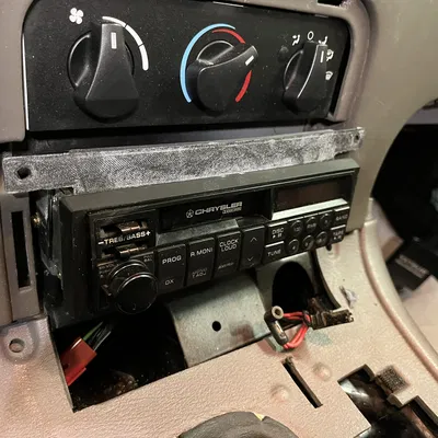 1992 - 1996 Dodge Viper: Giá đỡ Radio