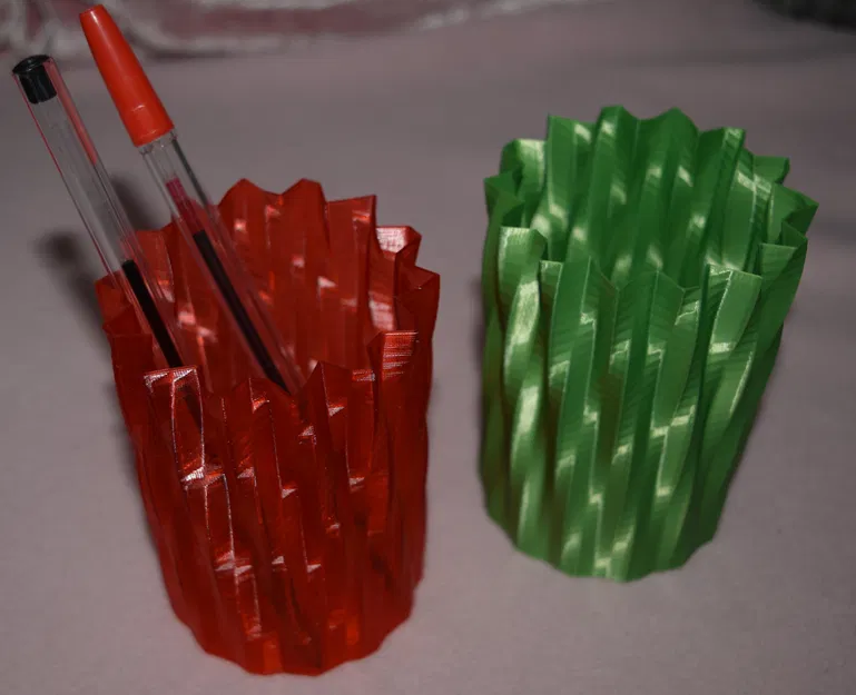 Ống Cắm Bút Để Bàn Chế Độ Lọ (VaseMode) - Image 1