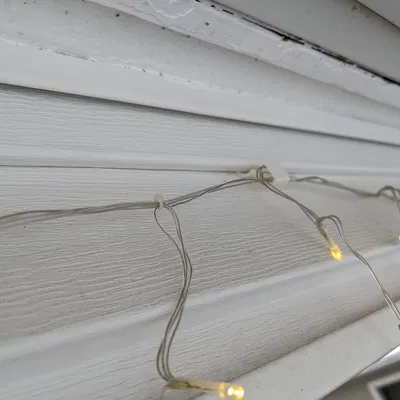 Kẹp Đèn Giáng Sinh/Lễ Hội Cho Vách Nhựa Vinyl