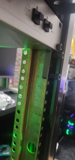 Thanh giữ ốc cho tủ rack - Image 3