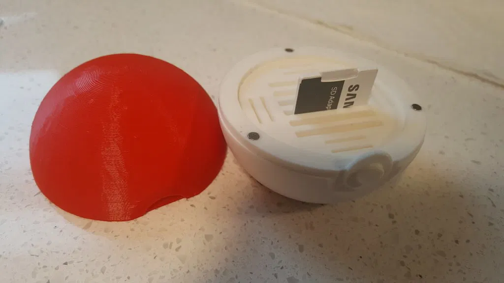 Mô Hình Pokemon Pokeball - Giá Đỡ Thẻ SD - Image 1