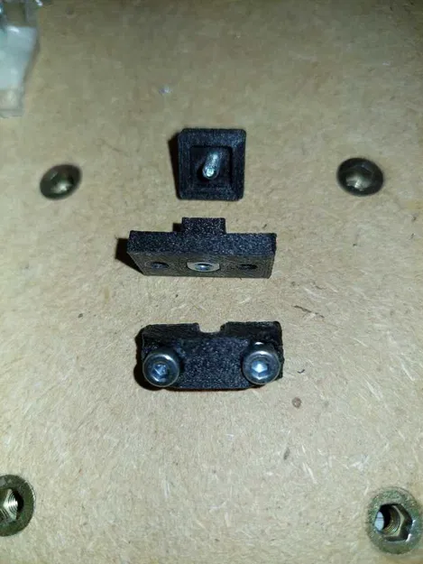 Ốc dẫn hướng ty tay nắm cửa trong Honda CRV - Image 5