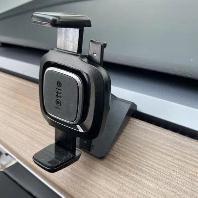 Giá đỡ điện thoại iOttie cho Tesla Model 3/Y