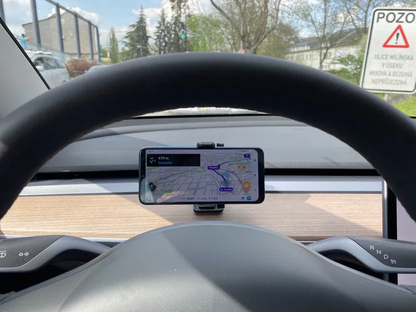 Giá đỡ điện thoại iOttie cho Tesla Model 3/Y - Image 2