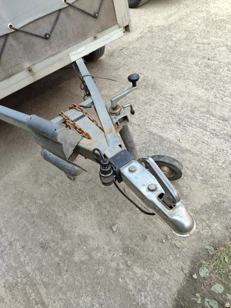 Giá giữ phích cắm CEE cho rơ-moóc - Image 1