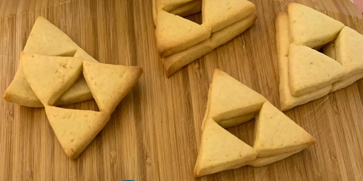 Khuôn Cắt Bánh Quy Zelda Triforce - Image 1