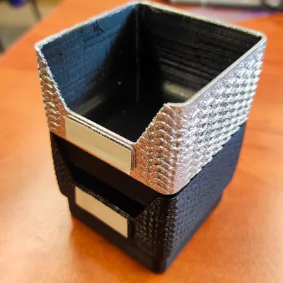 Hộp đựng đồ xếp chồng với họa tiết độc đáo